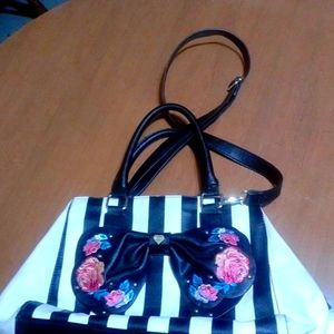 Black and white Betsy Johnson